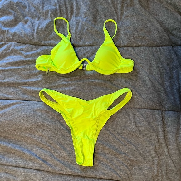 NWOT Neon yellow underwire bikini set - Picture 3 of 3